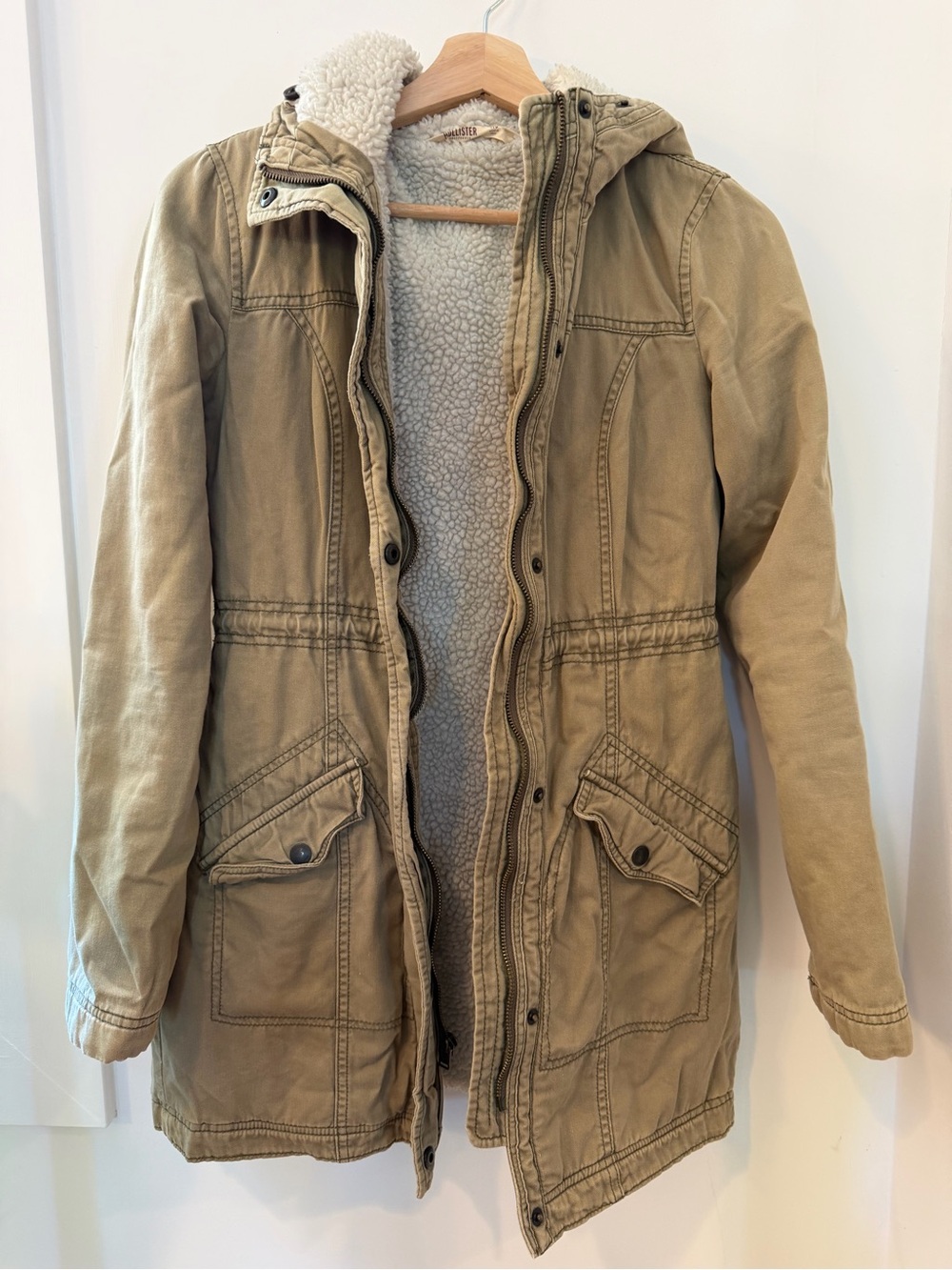 Vintage 2000’s Hollister Khaki Utility Hooded Jacket with Sherpa Lining